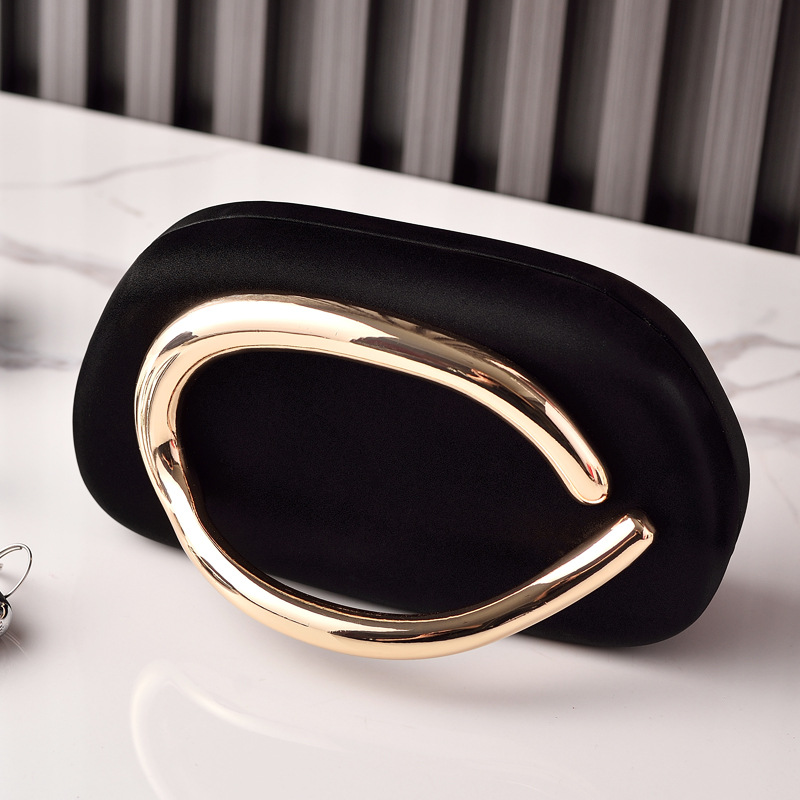 Bolso de cena de caja redonda de estilo explosivo transfronterizo Bolso de embrague dorado de PU retro Bolso de agarre de moda europea y americana Ventas directas de fábrica