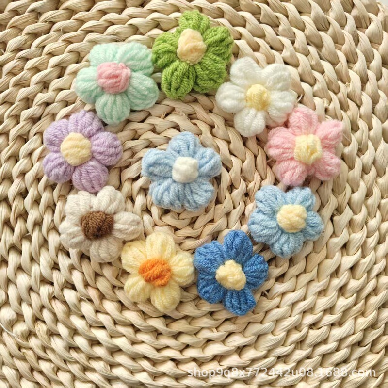 In-Stock Yarn Puff Flowers, Handmade Knitted Small Flowers, DIY Accessories, Clothing Accessories, Bag and Hat Decorations In-Stock Yarn Puff Flowers, Handmade Knitted Small Flowers, DIY Accessories, Clothing Accessories, Bag and Hat Decorations