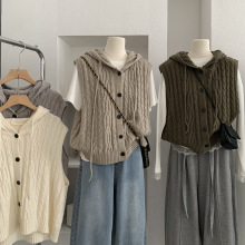 欧玛莱 单排扣纯色连帽麻花针织马甲女背心开衫外穿坎肩毛衣 5026