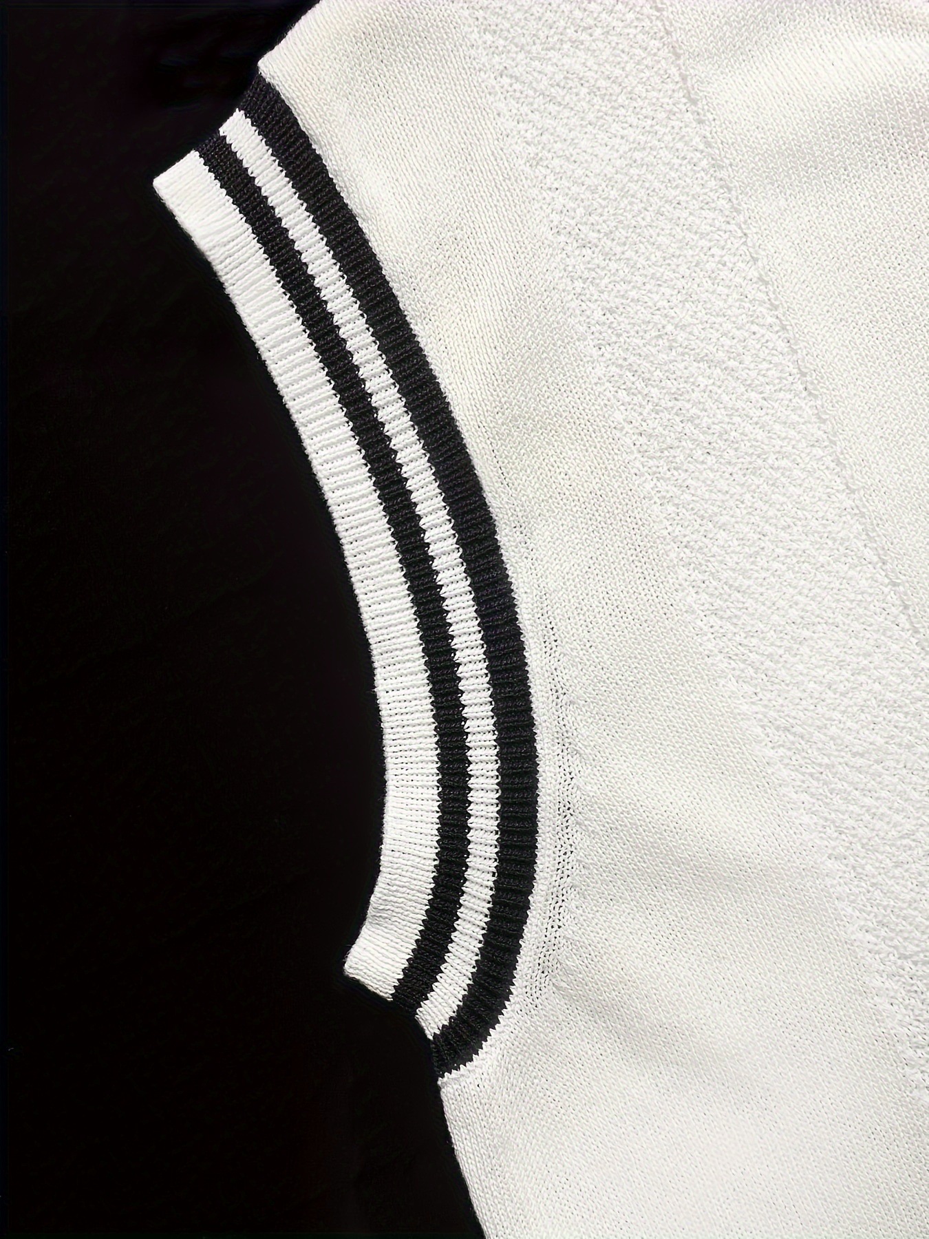 Collarless Neckline Regular Fit Fit Type Wholesale Men's Preppy Style Stripe Sleeveless Men's Sweaters