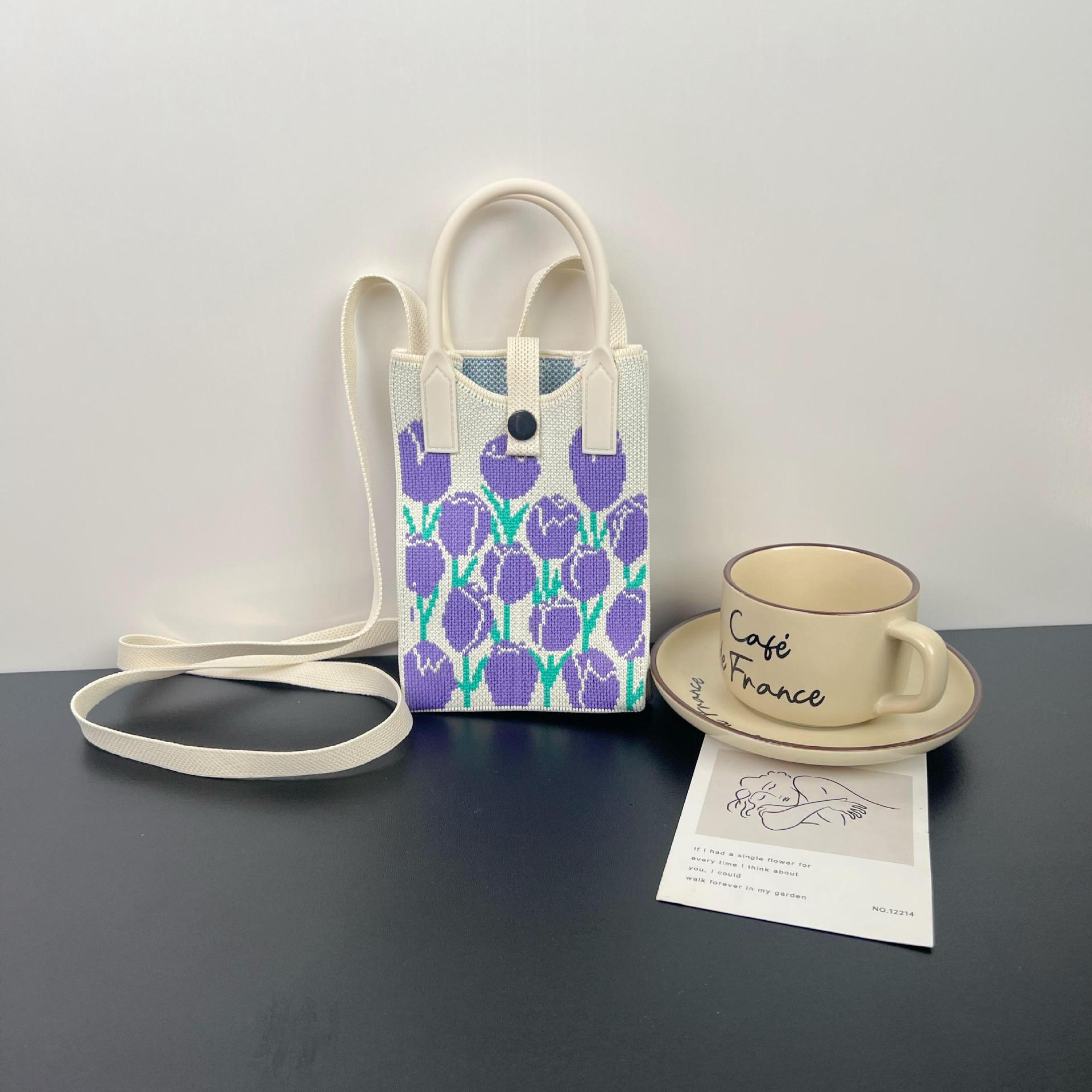 튤립 - 흰색과 보라색