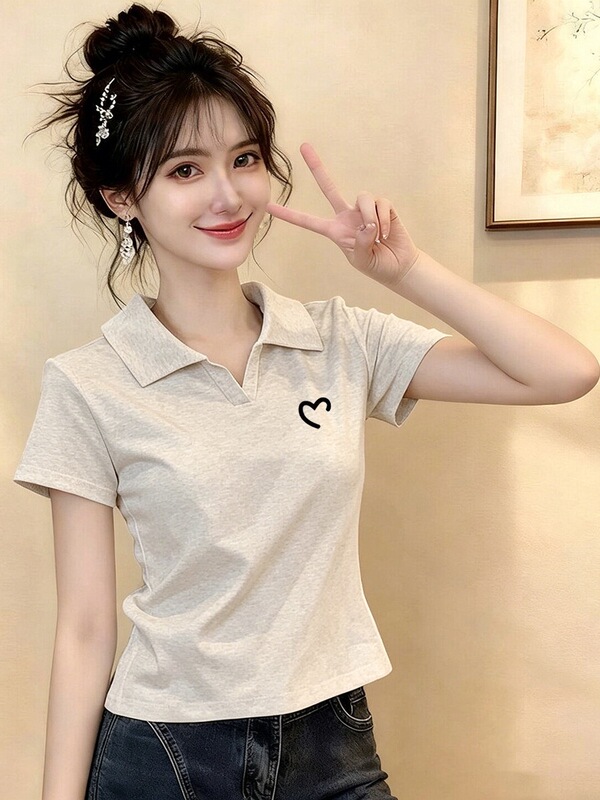 Simple Cotton Short-Sleeved Shirt for Women in Summer with a High-End Feel, Slimming, Fashionable and Stylish Top for Small People
