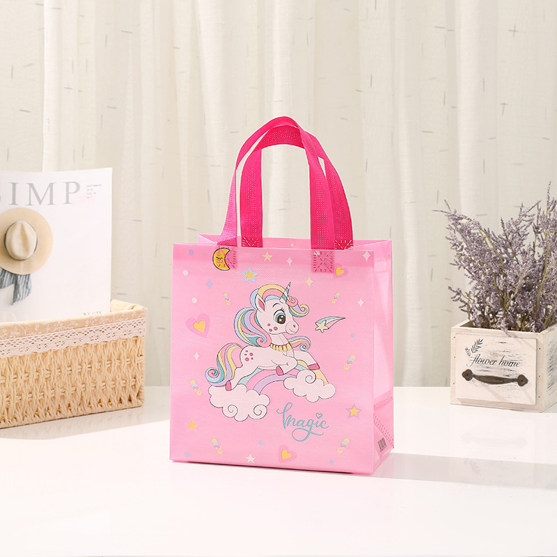 Bolsa de regalo pequeña para el Día del Niño, bolsa de regalo de tela no tejida con diseño de dinosaurio, bolsa de regalo para dulces de jardín de infantes image 11