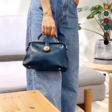 头层牛皮医生包 单肩手提口金包 女士复古通勤包 植鞣皮斜跨包