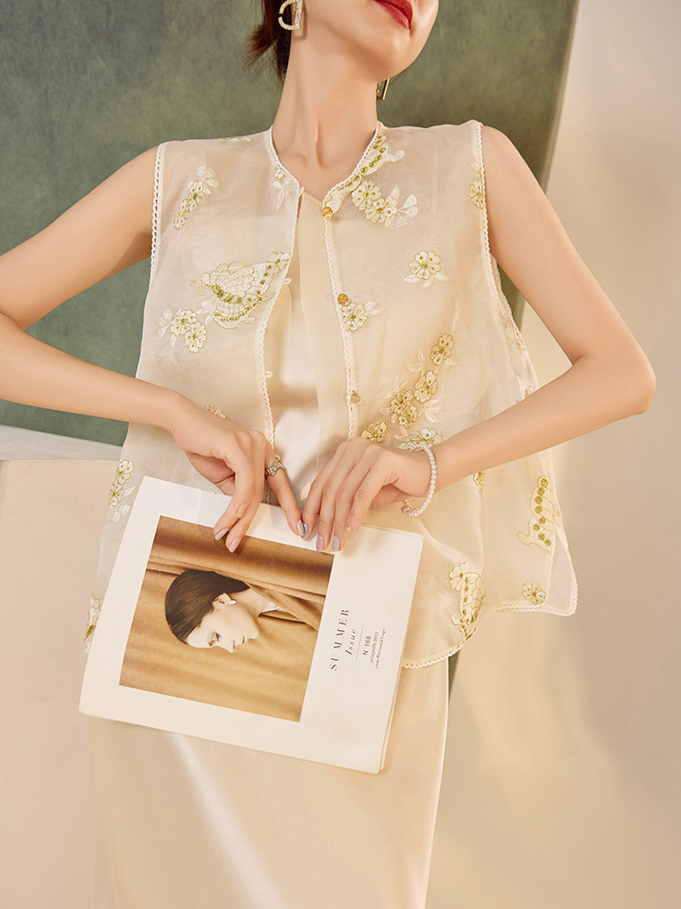 Áo vest lụa tơ tằm thêu bướm phong cách Trung Hoa mới mùa hè — Màu vàng sữa, Màu trắng be