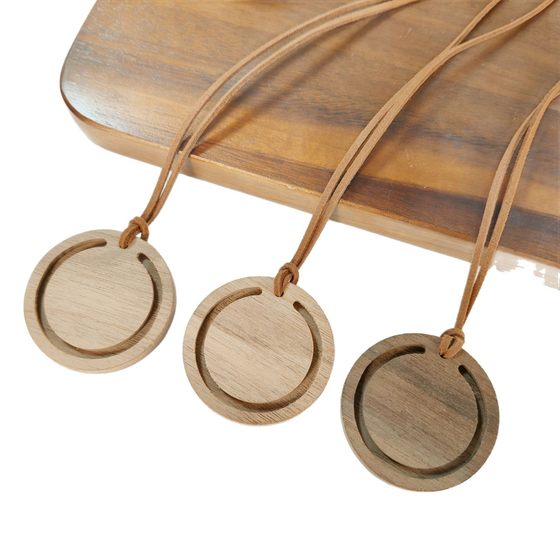 Creative DIY Car Enlargement Wood Tag Aromatherapy Round Walnut Enlargement Wood Chip Essential Oil Enlargement Wooden Plate