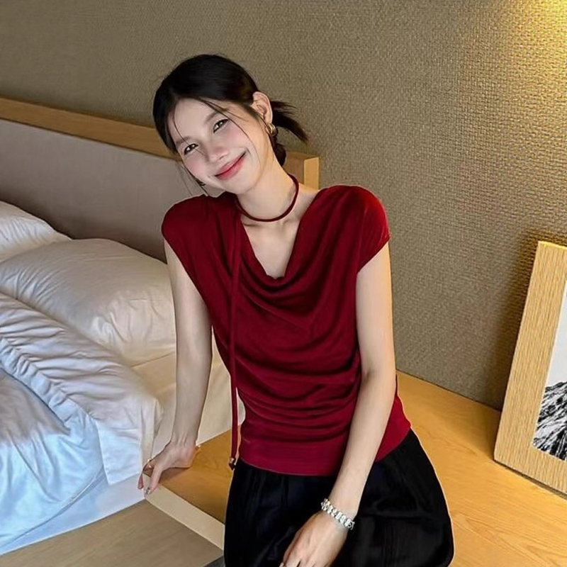 フランスの襟の赤い肩の低い襟のニットの半袖のtシャツの女性の夏の修身は腰の短い肩の上着を収めます。|undefined