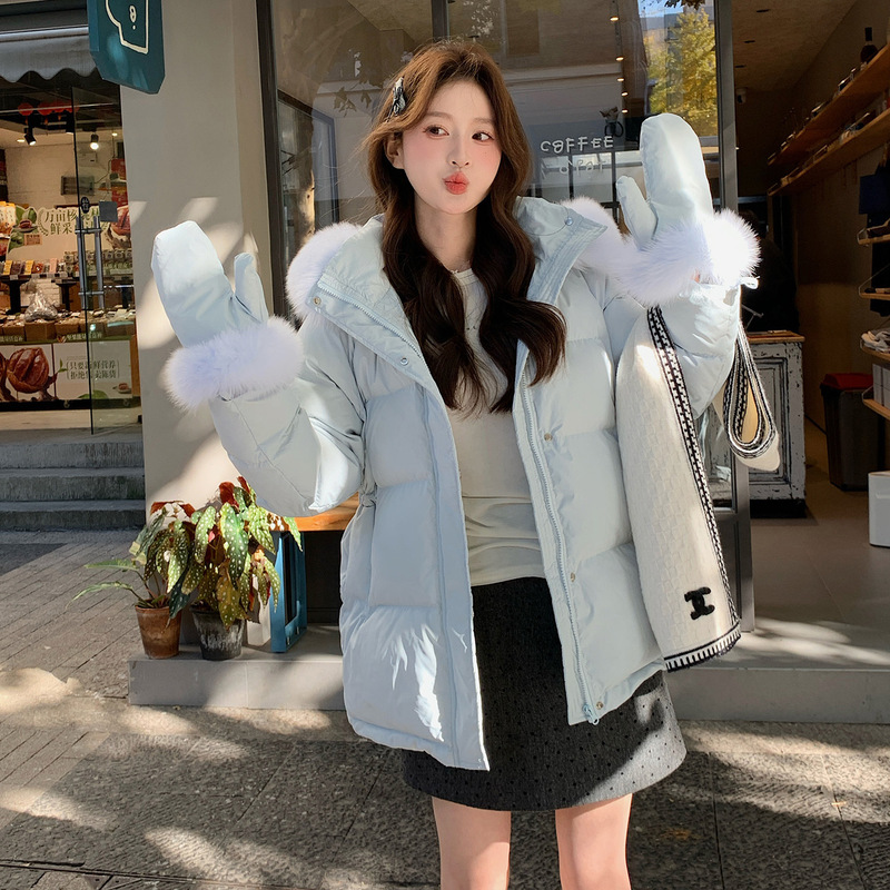 Down Jacket Women's 2025 Winter New Thickeneded Warm Waist Slimming Look 90 White Duck down Fox Fur Jacket Sh8813