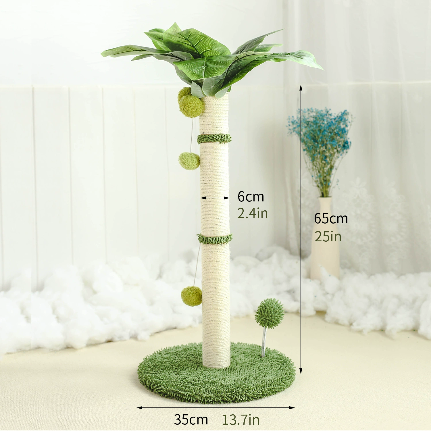 Маленькая кошка царапает большую кокосовую пальму кокосовую пальму кошачью ползать на подставка для кошек игрушка для сизаля