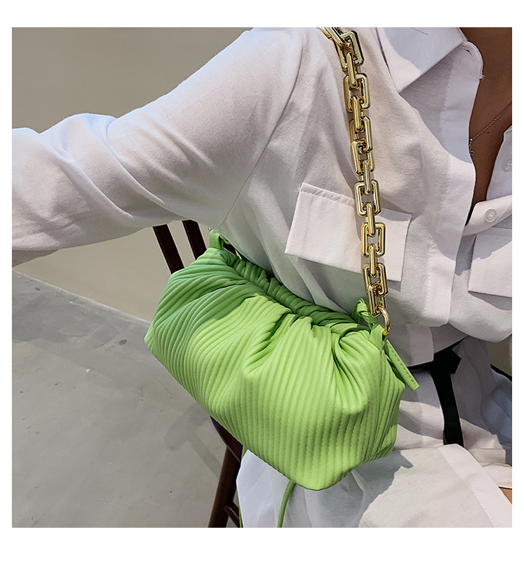 Pu Leather Material Nihaojewelry Casual Solid Color Folds Single Shoulder Cross-body Thick Chain Handbags Wholesale