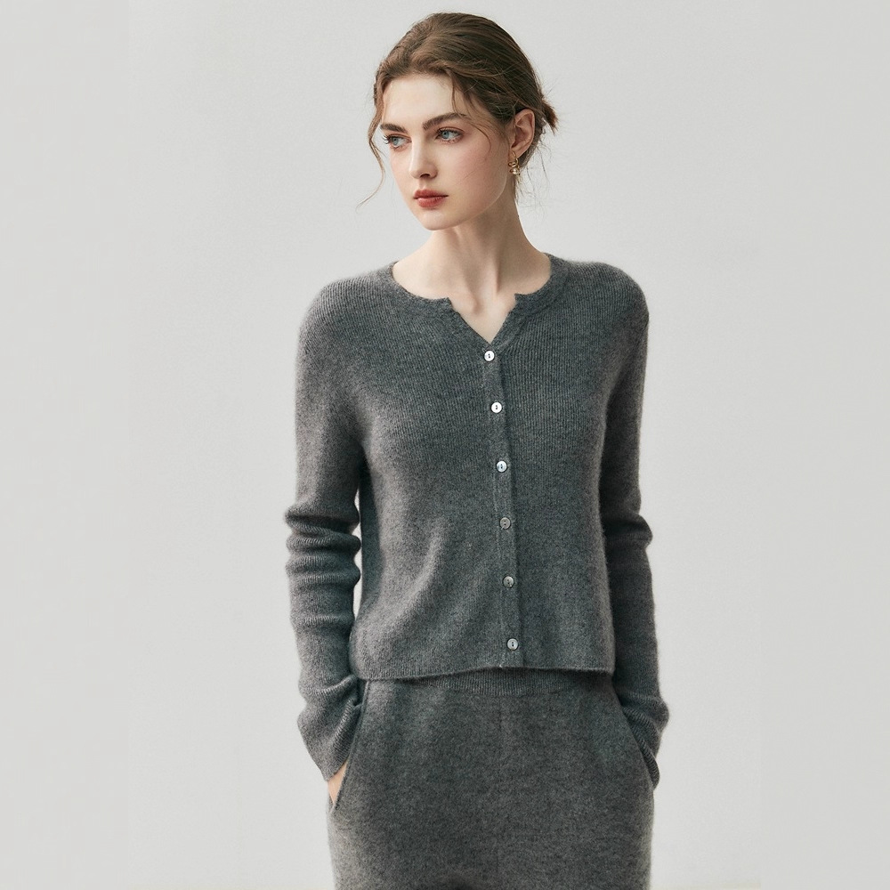 Soft and Versatile ~ Round V Neck 100% Pure Cashmere Cardigan for Women, Slimming Look, Simple and Versatile Jacket, Can Be Used as a Base Sweater