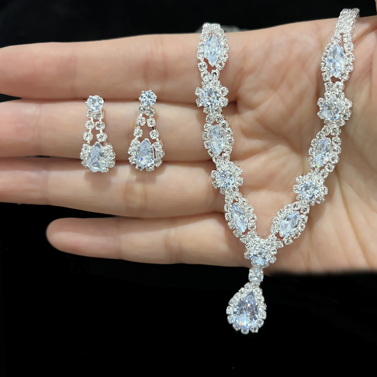 Europeo y americano fresco collar nupcial pendientes joyería traje ZIRCON boda banquete joyería vestido de boda accesorios N867