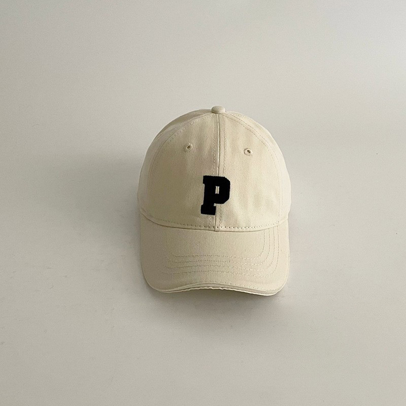 Coreano ins sombrero infantil simple letra P sombrero de béisbol para niños personalidad bebé moda versátil sombrero de lengua de pato moda