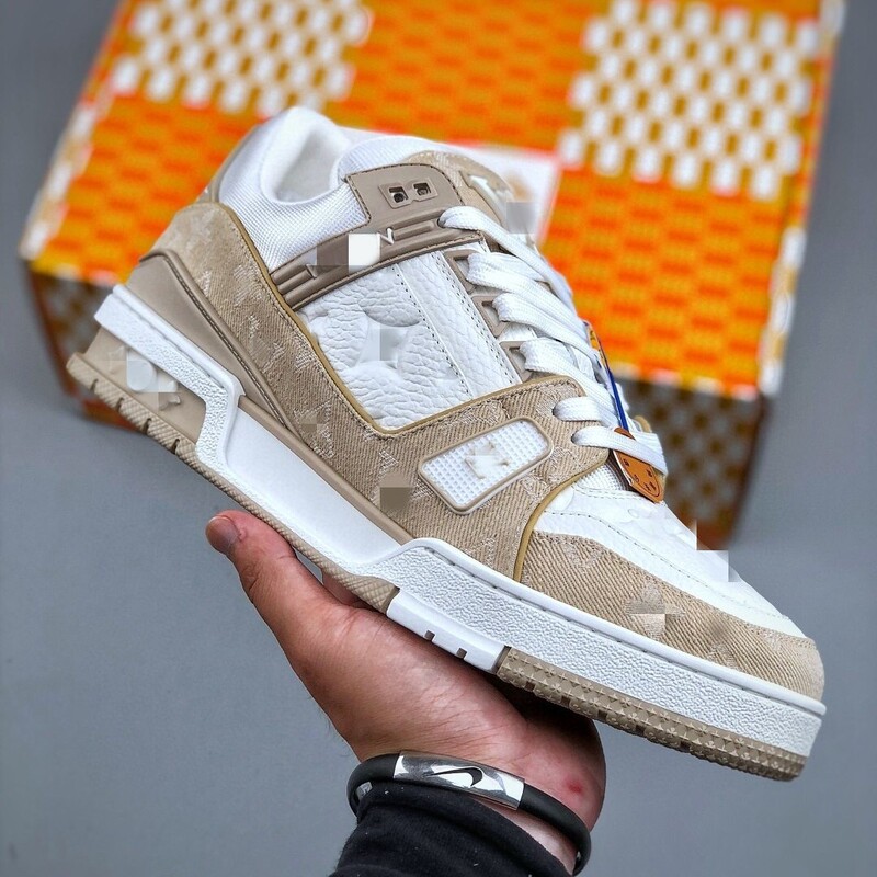 Putian High-End Version Lv Trainer White Sneakers Black and White Cement Color Unisex Couple Shoes Casual Sports Sneakers Putian High-End Version Lv Trainer White Sneakers Black and White Cement Color Unisex Couple Shoes Casual Sports Sneakers