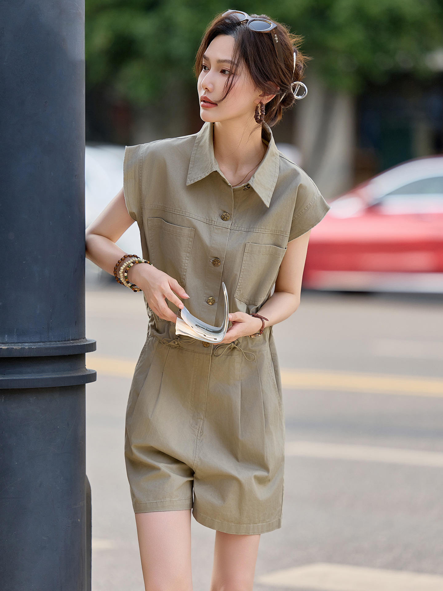 Jumpsuit nữ dáng suông tay ngắn phong cách công sở cổ điển — Quân đội xanh, màu kaki