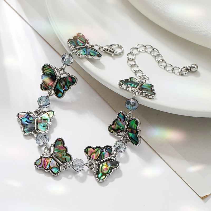 European and American Fashionable Butterfly Bracelets, Each of Which Hides Courage and Strength, Adjustable Niche Jewelry