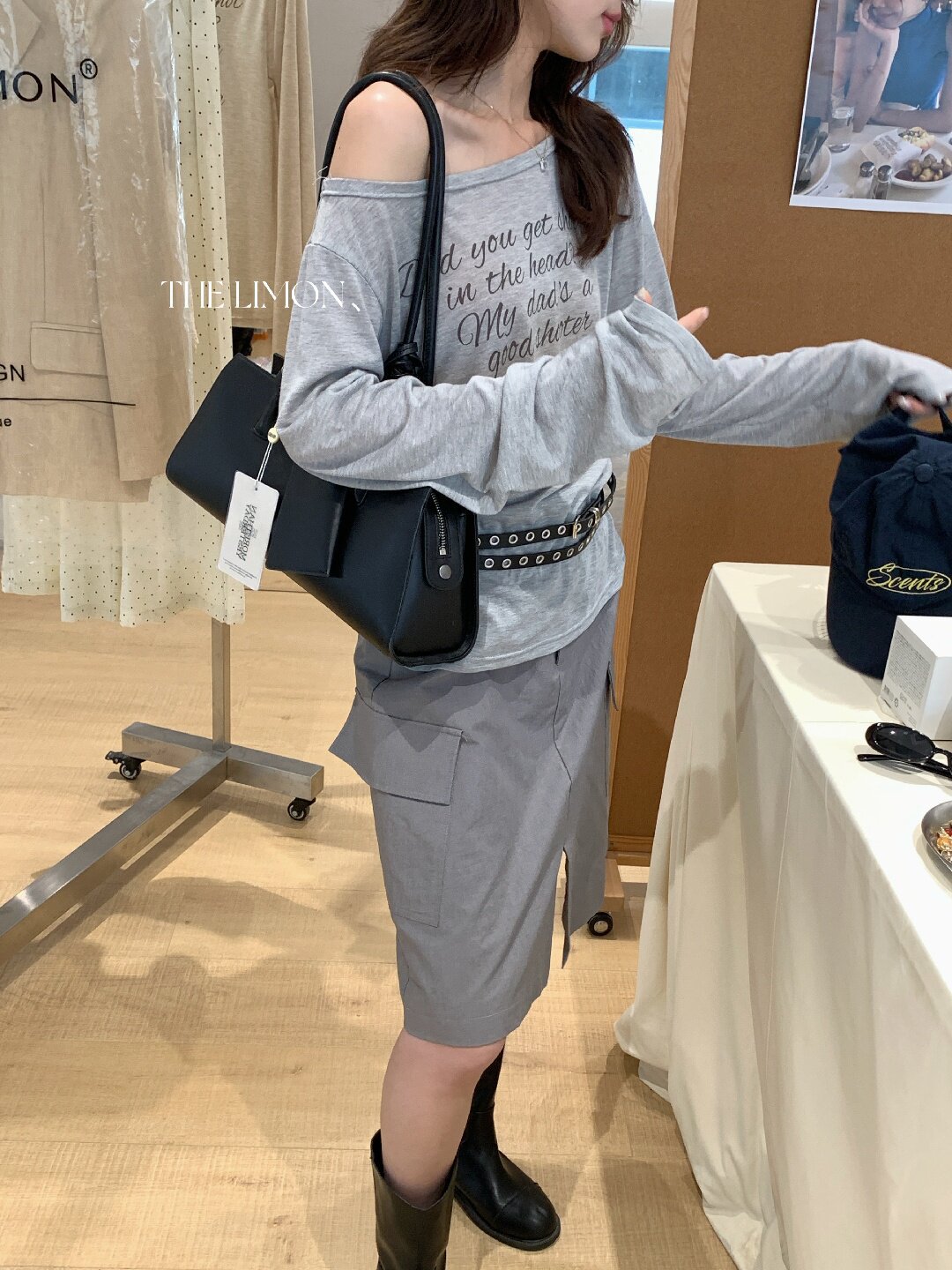 Áo thun nữ tay dài cổ tròn in chữ, phong cách Hàn Quốc, chất liệu cotton thoáng mát — màu đen, màu trắng, màu xám, màu vàng chi tiết 17