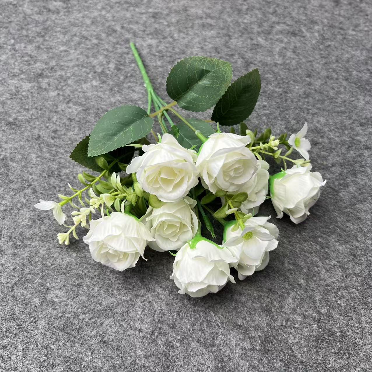 Ramo de Rosas Artificiales de 5 Ramas y 8 Cabezas de Seda para Bodas