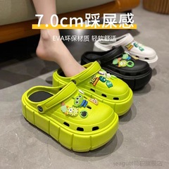 卡通DIY厚底洞洞鞋女批發工廠包頭半托外穿松糕巴斯光年增高涼鞋