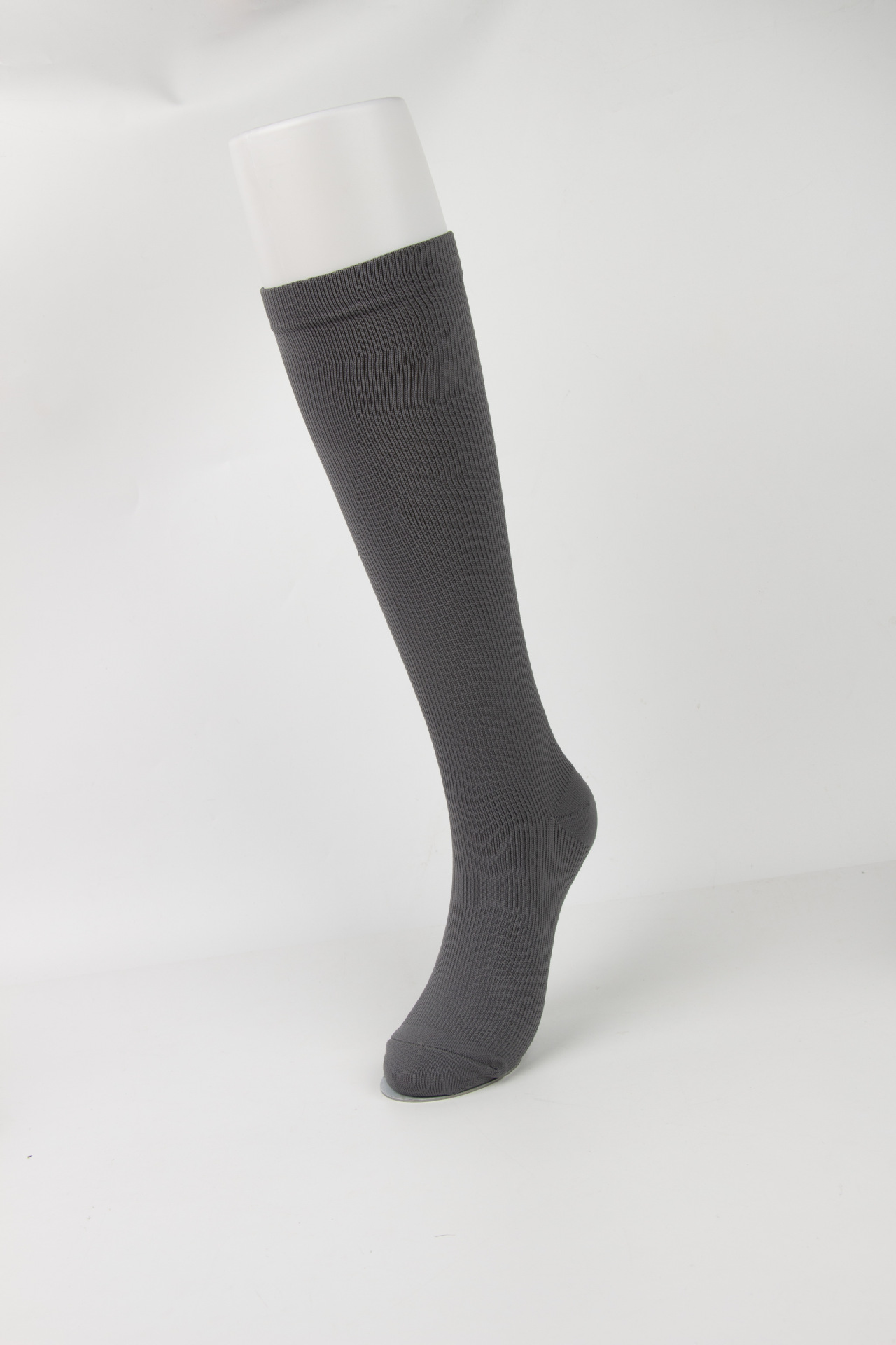 Calcetines de compresión deportiva de color sólido para hombres y mujeres calcetines de pantorrilla al aire libre fitness correr deportes calcetines elásticos fuente fabricante
