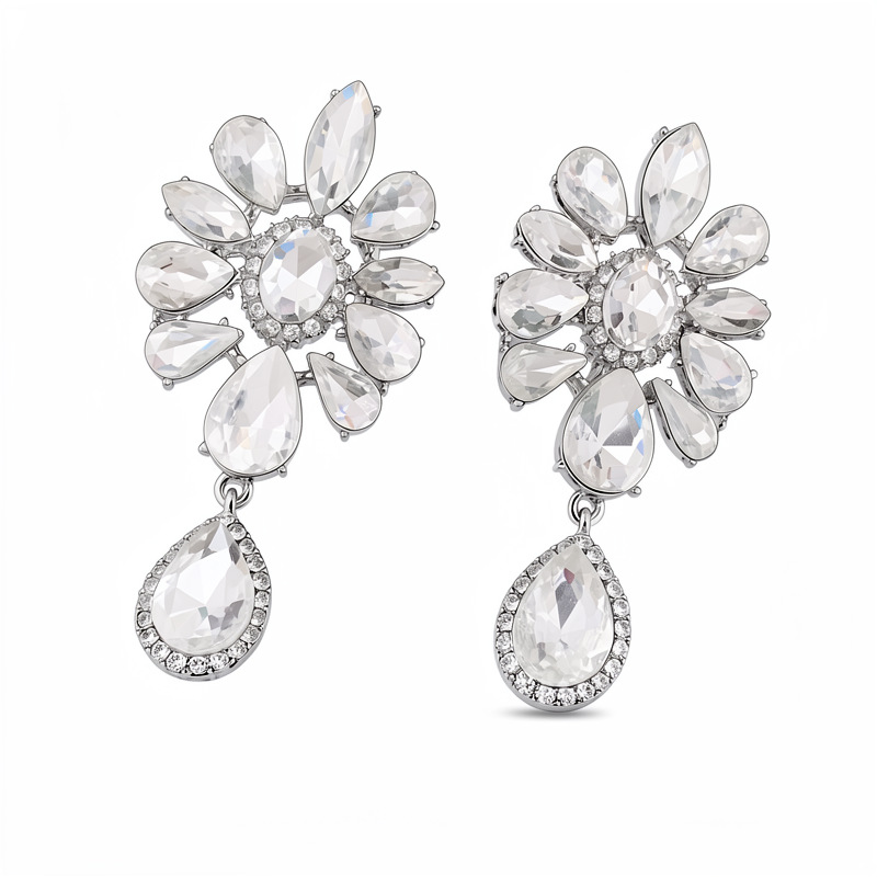 Flores de diamantes en forma de gotas de agua para las orejas de las mujeres sin agujeros de orejas personalidad temperamento delicado pendientes ligero lujo alta sensación de auriculares al por mayor