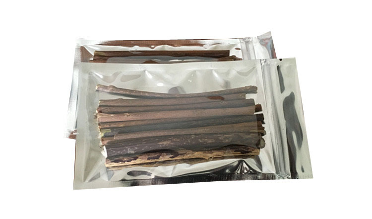 6371957704_710608776