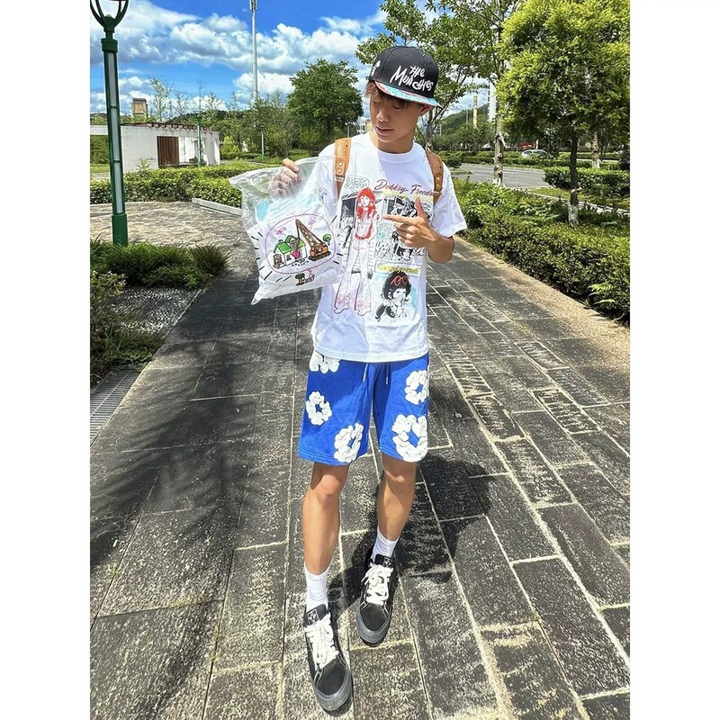 Trendy brand Cotton Flower sports foam shorts for men and women, summer American high street pants, fitness sports basketball quarter-length shorts Trendy brand Cotton Flower sports foam shorts for men and women, summer American high street pants, fitness sports basketball quarter-length shorts