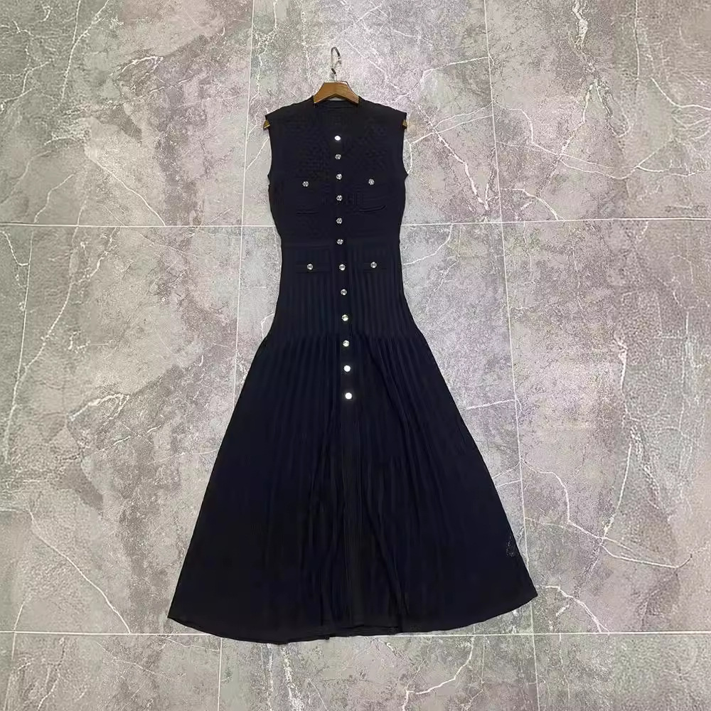 Summer elegant fashionable dress with a round collar