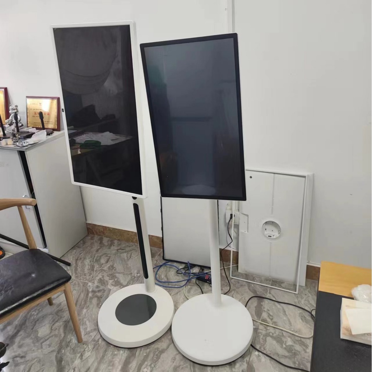 直播投屏广告通用支架可移动闺蜜机落地式支架横竖屏旋转带轮推车