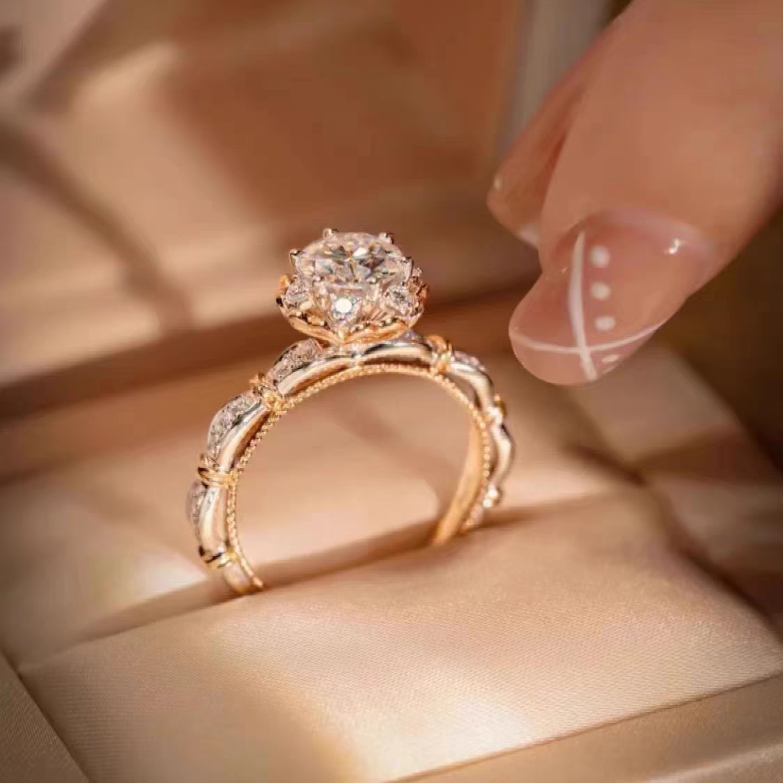 S925 Sterling Silver Blooming Rose Holding Flower Mosan Diamond Ring Six Claw Proposal Wedding Ring in stock
