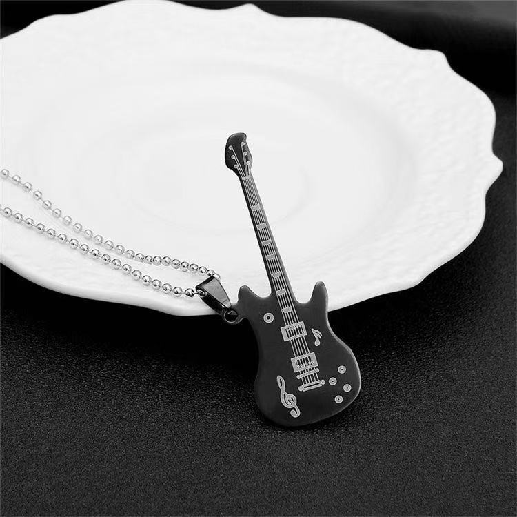 Collana con ciondolo a forma di chitarra in acciaio inox uomo_voghion.com