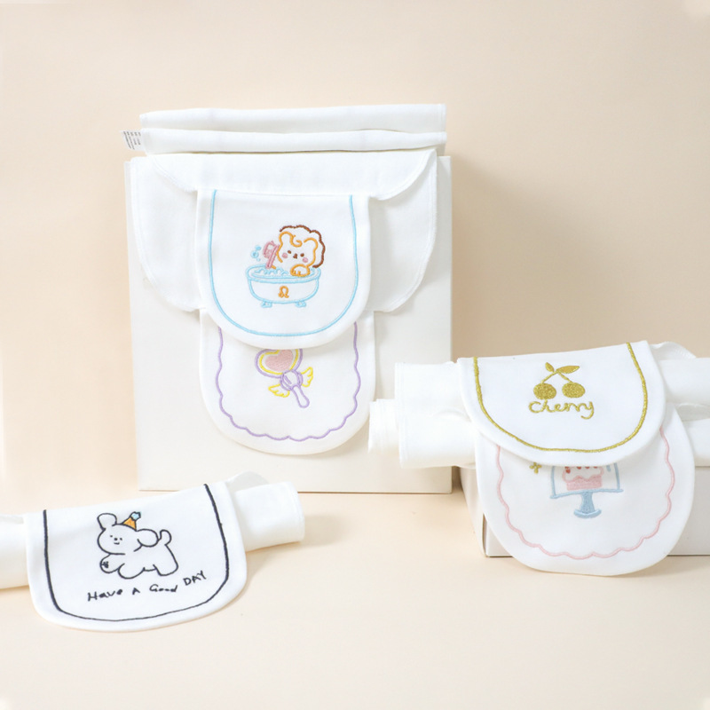 卡通繡花墊背巾寶寶大號吸汗巾中大童隔汗巾幼兒園0-8歲