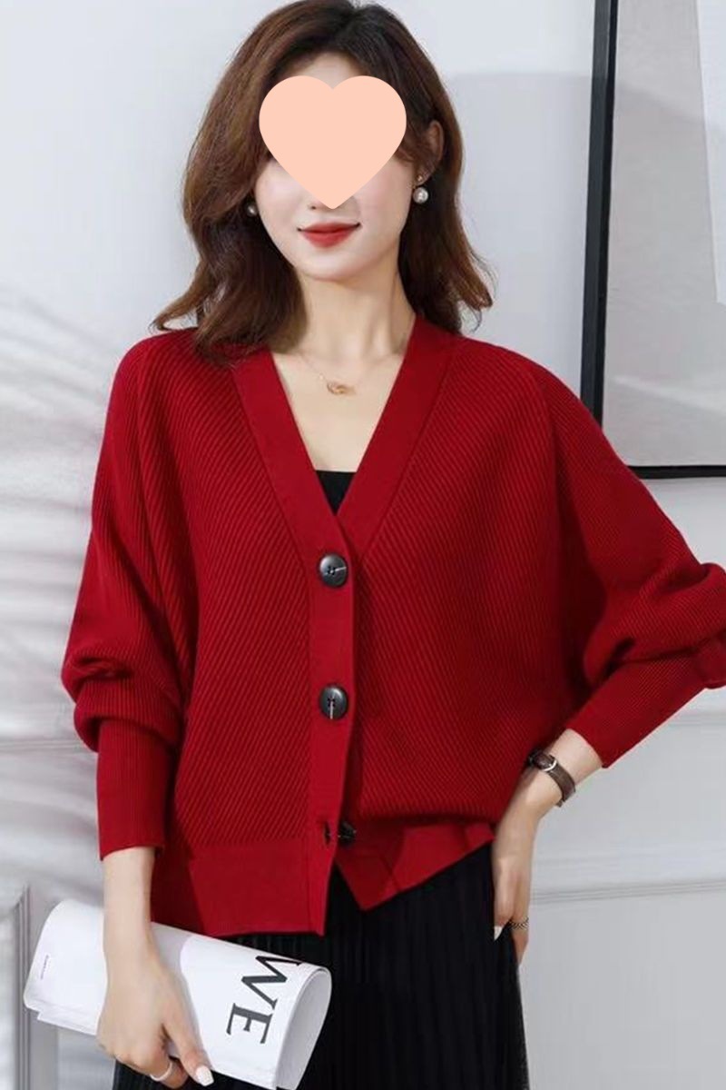 蝙蝠袖领开衫女春秋新款妈妈宽松酒红色毛衣针织衫外搭短款外套