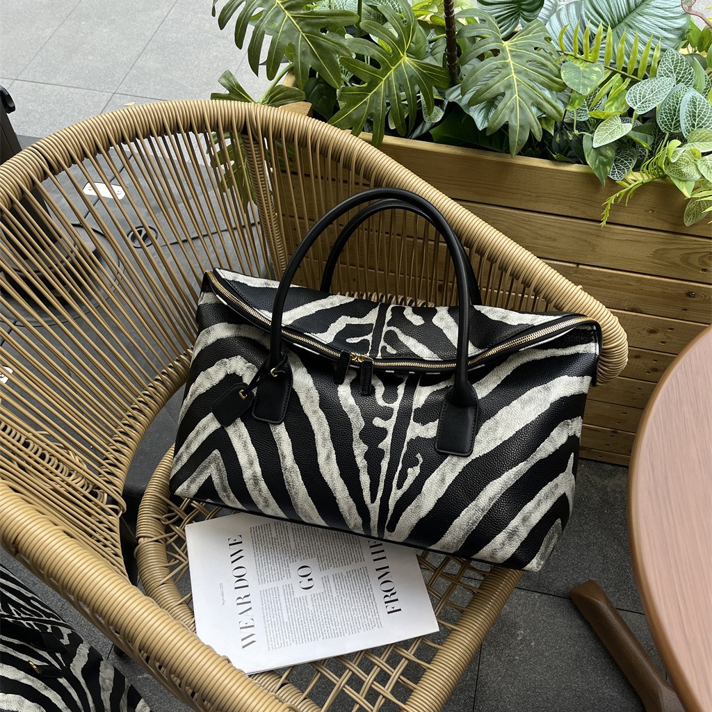 Reisetaschen Zebra-Muster, modische Reisetasche, neuer Stil, Sporttasche, Handtasche, Gepäcktasche, Registrierungstasche mit großer Kapazität, Kuriertasche für kurze Strecken_voghion.com