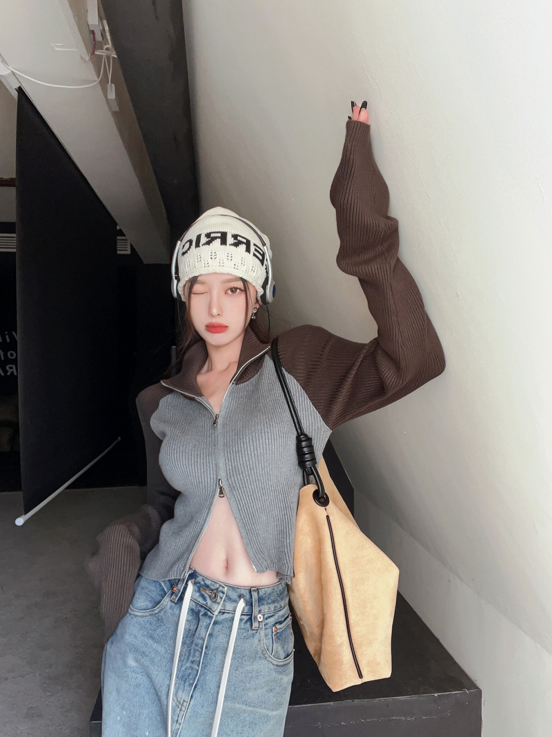 Raglan Sleeve Zipped Stand Collar Thin Sweater - Image 5