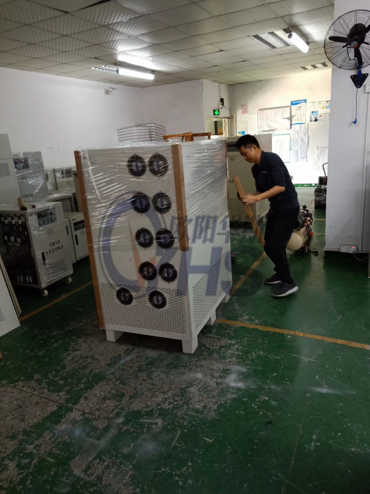 ŷ����˹80KVA��Ƶ��Դ���������Ž������220V 50HZ