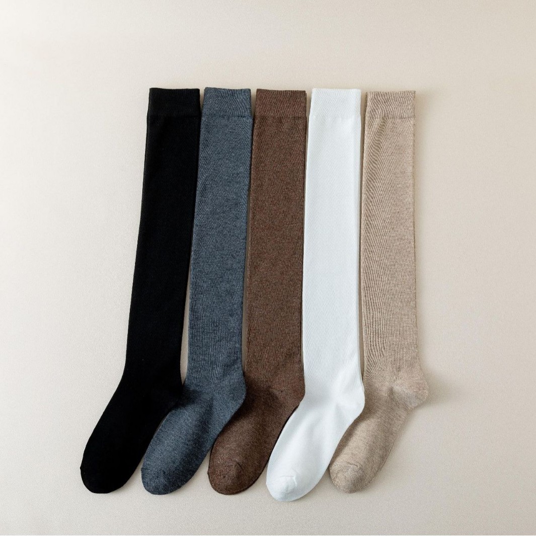 Calcetines de primavera delgada sobre la rodilla calcetines de mujer calcetines japonesas calcetines de piernas largas calcetines de calcetines de algodón al por mayor