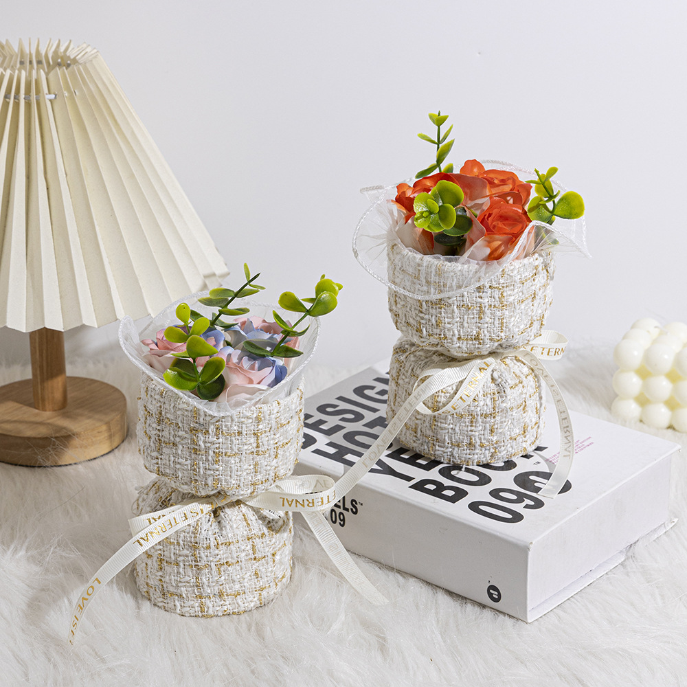 520 Día de San Valentín mini estilo francés fragancia rosa ramos de jabón regalo de cumpleaños regalo de mano