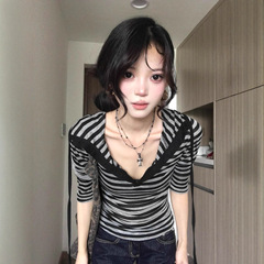 美式休闲气质复古条纹长袖T恤女早秋薄款宽松连帽打底衫内搭上衣