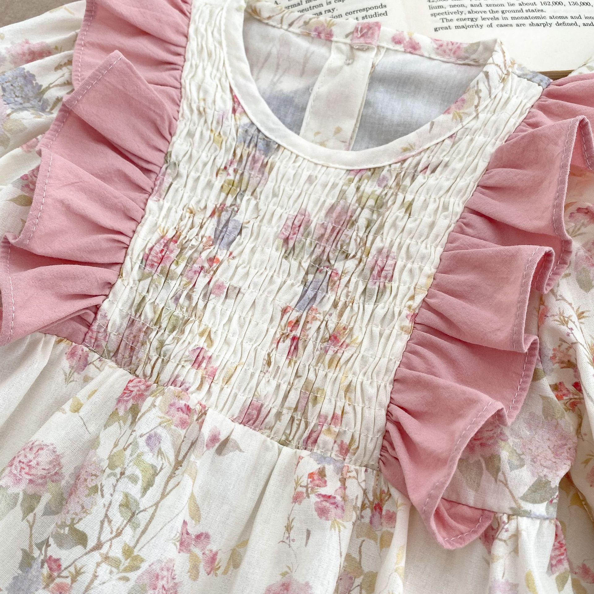 INS primavera nuevo estilo bebé niña francés floral de manga larga vaina ropa estilo occidental bebé hermana ropa niña vestido
