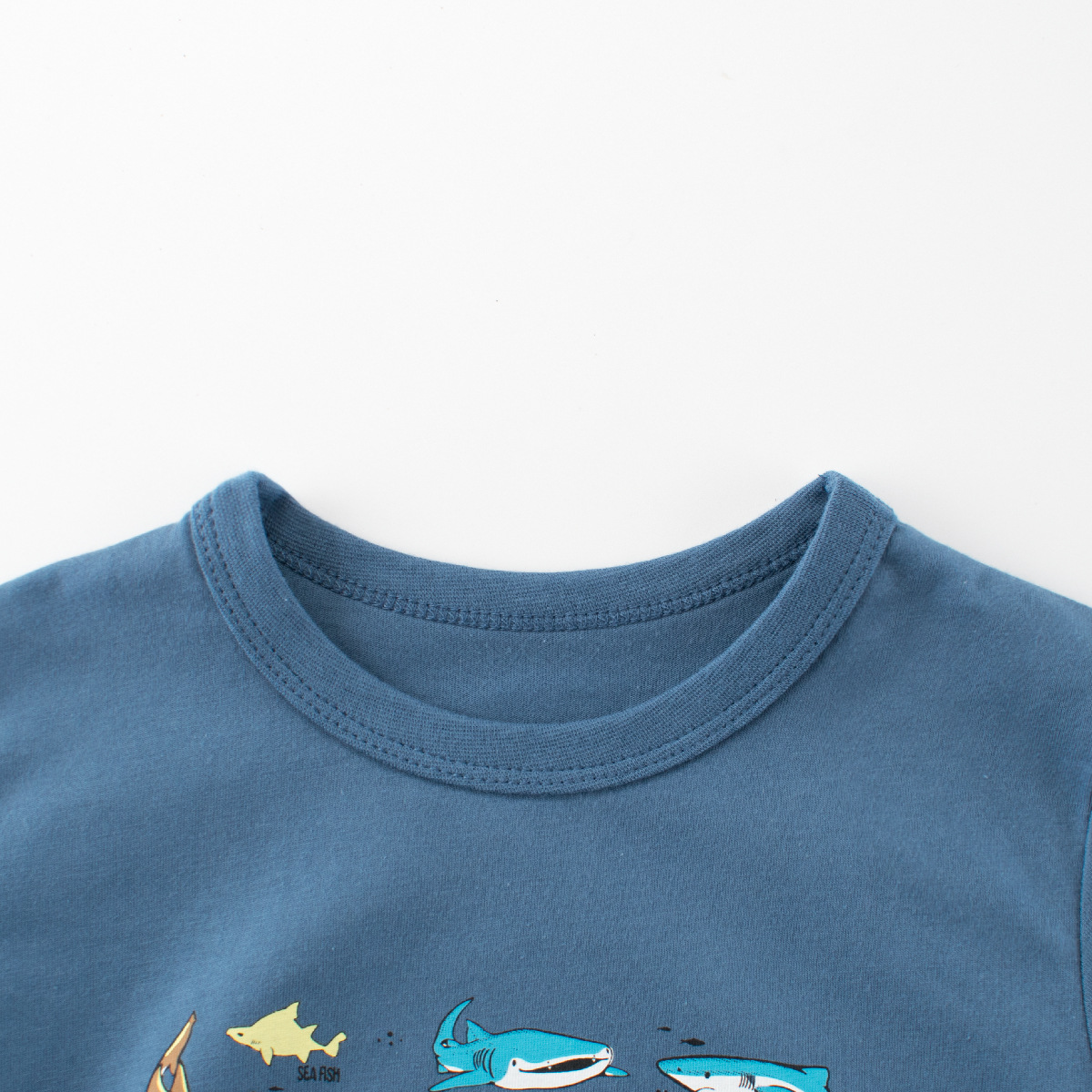 27kids ropa para niños versión coreana 2025 nueva camiseta de manga corta para niños niño bebé tiburón ropa camisa de fondo al por mayor