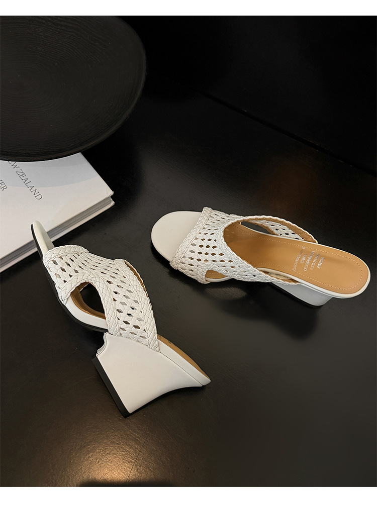 Sandal cao gót nữ hở mũi đan lát phong cách thiết kế độc đáo, gót nêm 9 cm — màu nâu, màu đen, màu trắng chi tiết 10