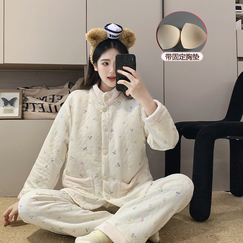 Maternity Pajamas for Autumn and Winter with Thickened Warm Air Cotton, Side-Opening Nursing with Chest Pad for Postpartum Women Maternity Pajamas for Autumn and Winter with Thickened Warm Air Cotton, Side-Opening Nursing with Chest Pad for Postpartum Women
