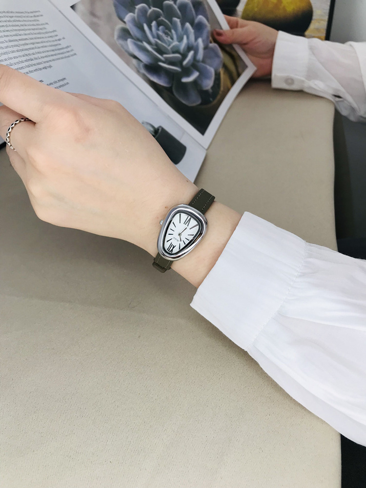 110g Weight Tempered Glass Mirror Material Genuine Leather Strap Material Watch Classification Pointer Display Type Buckle Buckle Style Oval Dial Shape Casual, Holiday Occasion Quartz Movement Solid Color Pattern All Seasons Season Women's Gender Vintage Style, Classic Style Style Vintage Style Classic Style Solid Color Buckle Quartz Watch Women's Watches 30