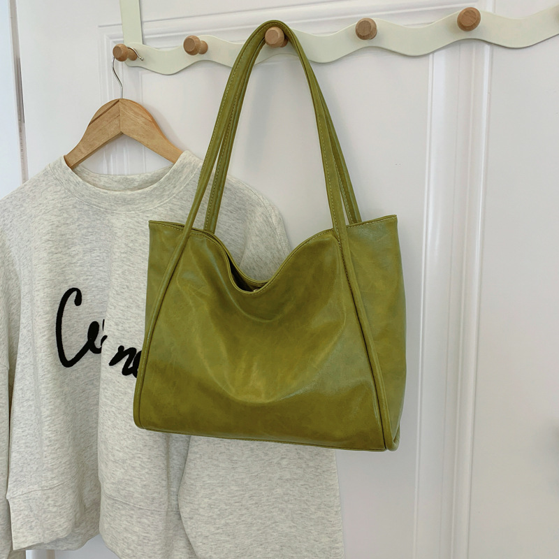 Bolsa de brazo de gran capacidad para mujeres 2024 nuevo otoño de textura superior nicho de viaje bolso de hombro para mujeres