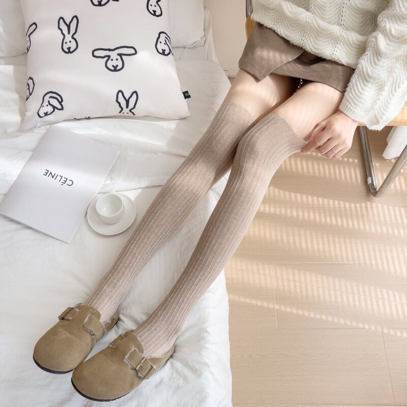 Solid Color Over-The-Knee Socks with Three-Dimensional Ribbed Stripes, Versatile Boot Socks, Simple College Style, Breathable Inner Wear