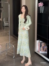 2025春季新款法式小飞袖碎花气质连衣裙搭防嗮针织开衫上衣两件套