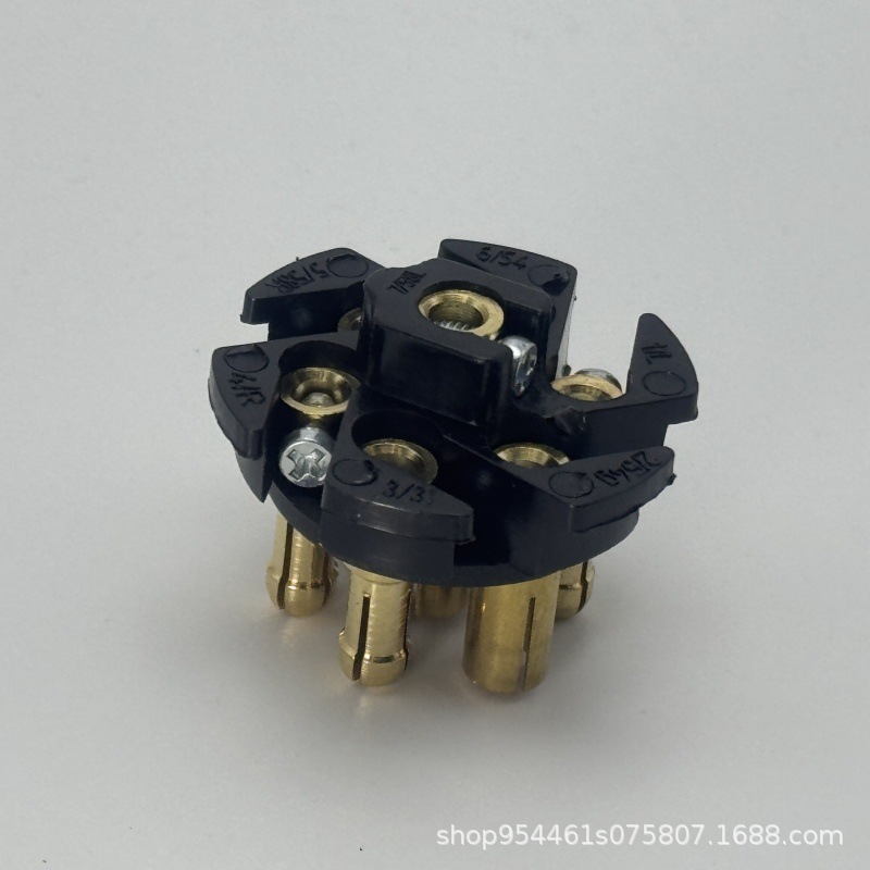 7-Core Plastic Plug 7-Core Plug Socket Plastic Foldableing Shell Trailer Connector Trailer Accessories 12V European Style