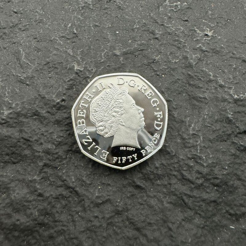 Uk 2009 Kew Gardens Golden Seven-Sided Coin Fairy Tale Series Metal Commemorative Coin Botanical Garden Gold Coin Factory Wholesale Uk 2009 Kew Gardens Golden Seven-Sided Coin Fairy Tale Series Metal Commemorative Coin Botanical Garden Gold Coin Factory Wholesale