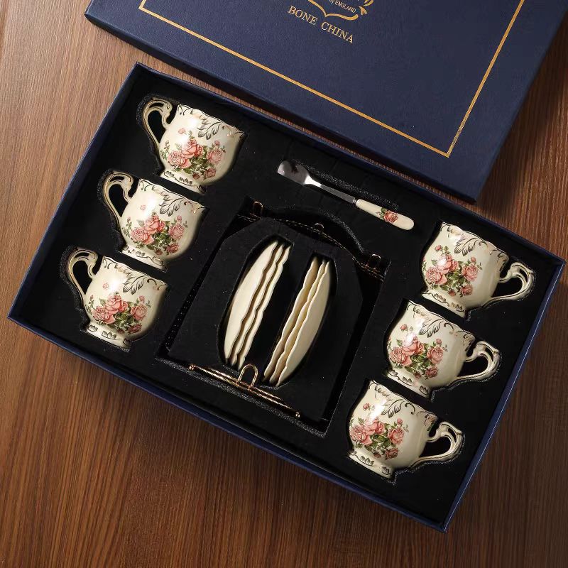 Set de tazas de café europeas pequeñas tazas de té de la tarde de lujo casero cortes de alta calidad tazas de café de cerámica exquisita plato
